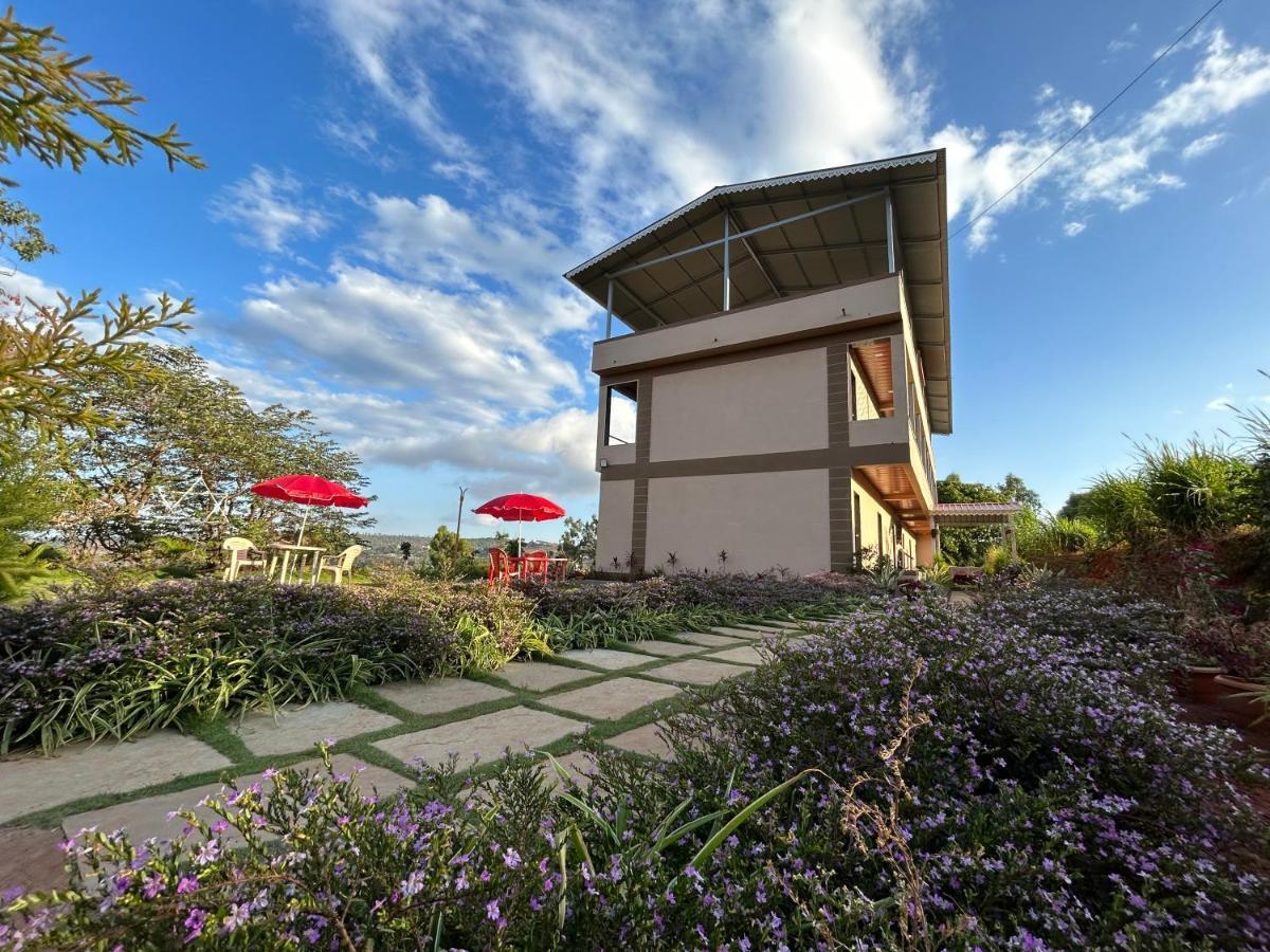 Divine Resort - Mahabaleshwar Panchgani Εξωτερικό φωτογραφία